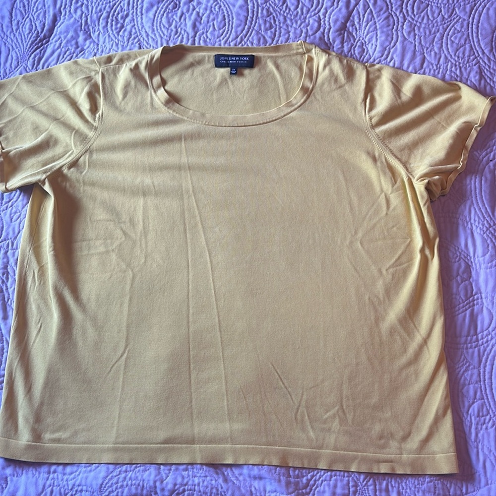 Ladies tee